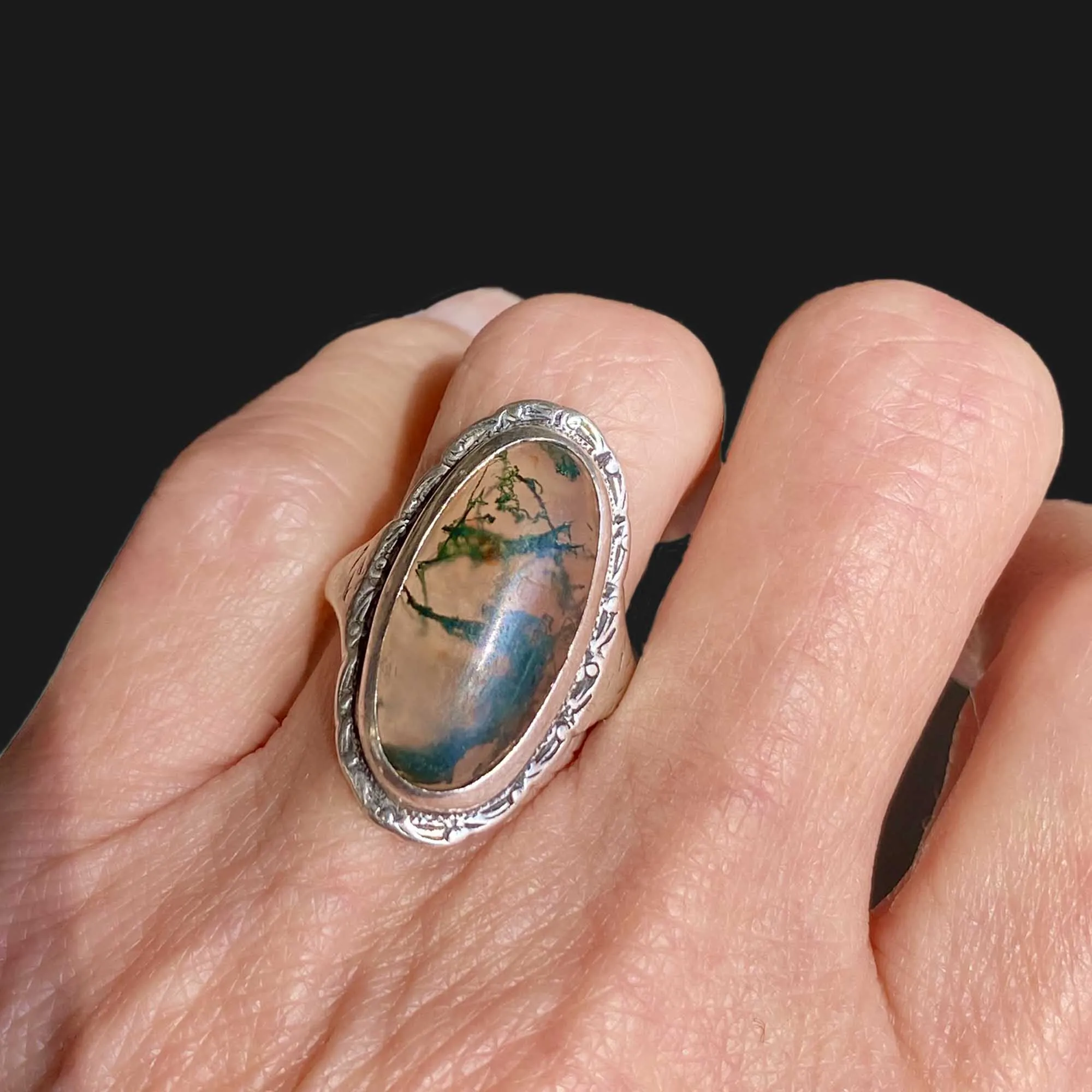 Antique Silver Picture Moss Agate Ring