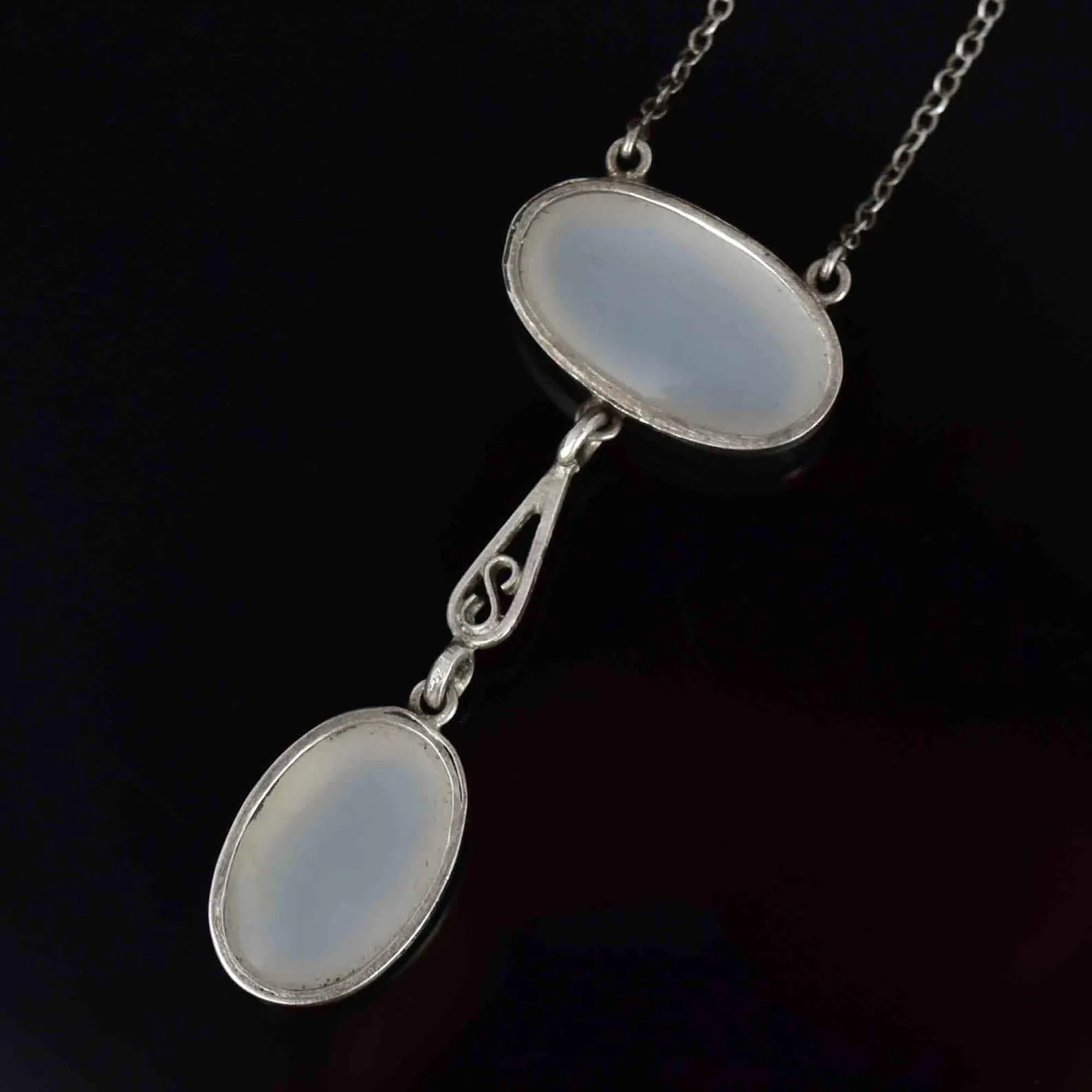 Art Deco Silver Moonstone Cabochon Pendant Necklace