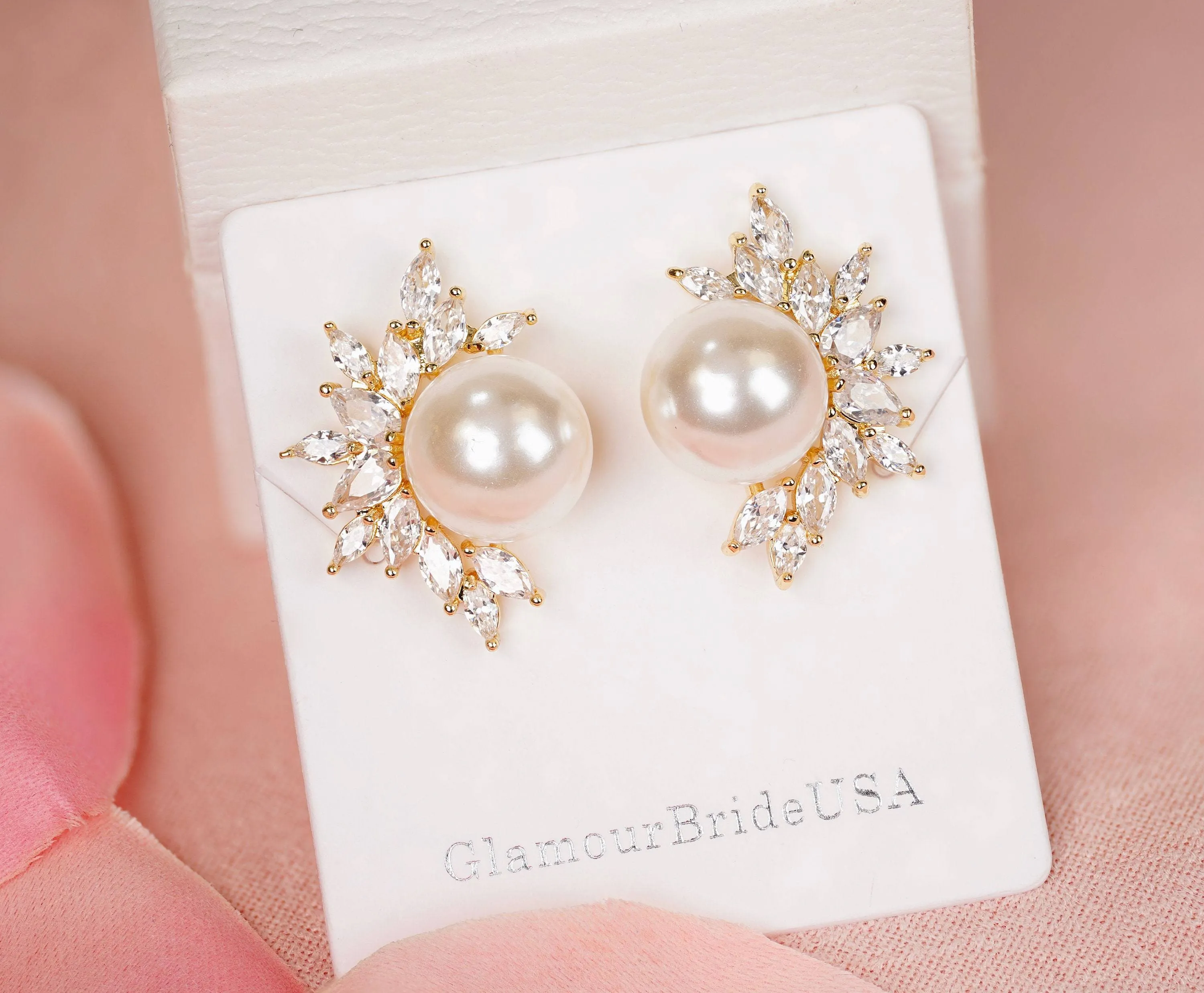 Bridal Pearl Stud Earrings - Samantha