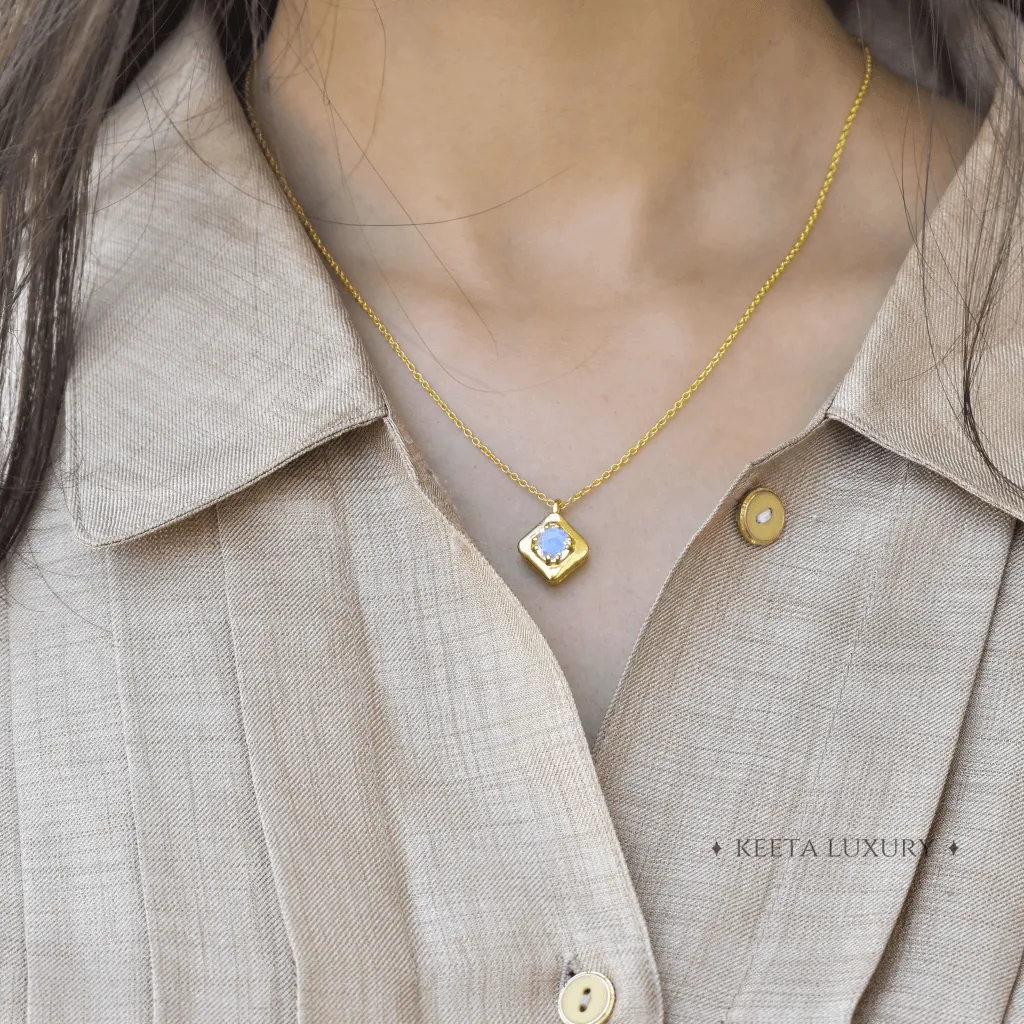 Classic - Moonstone Necklace