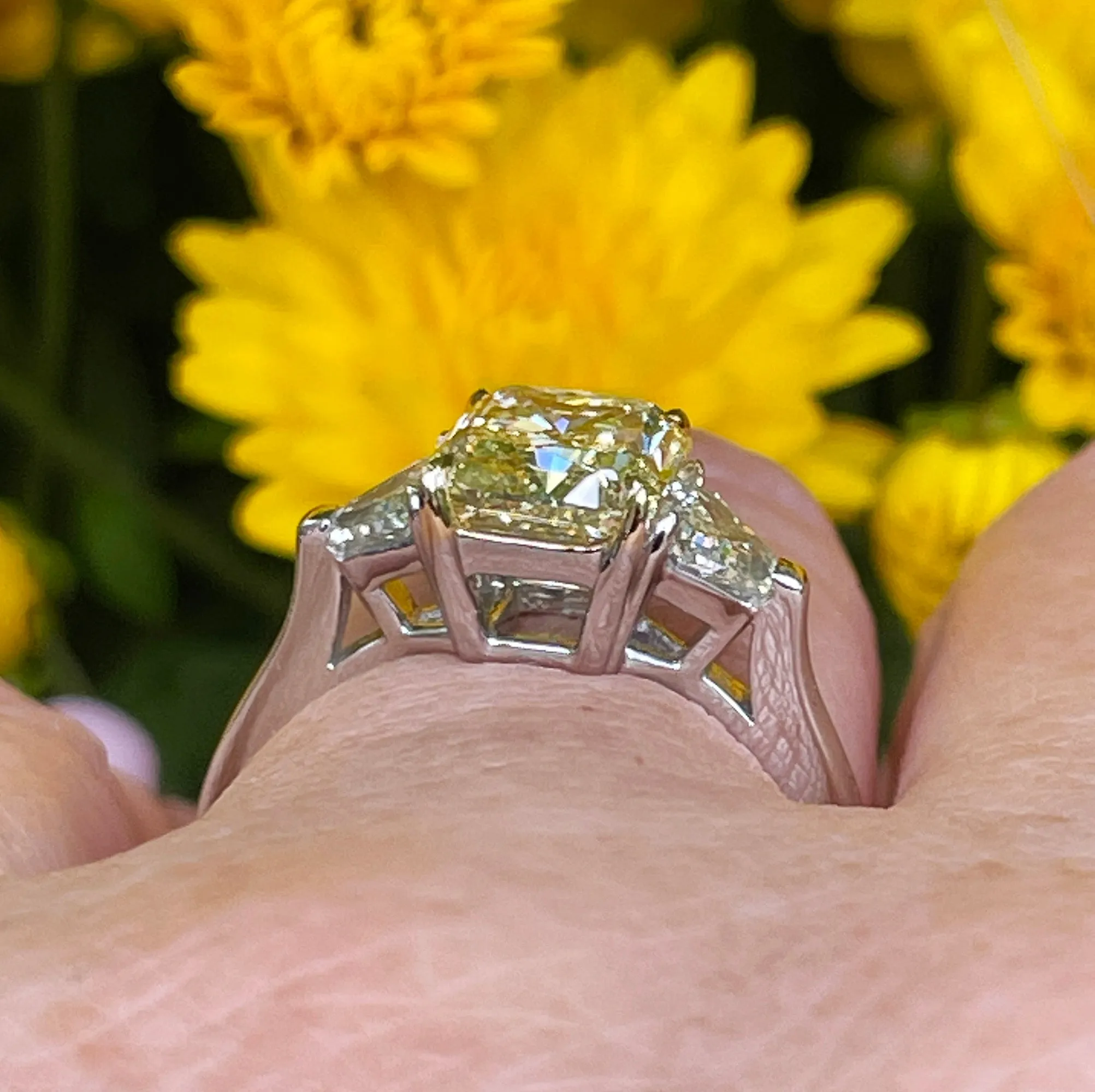 Estate GIA 2.66ct Natural Fancy Yellow RADIANT 3 Stone Diamond Engagement Platinum Ring