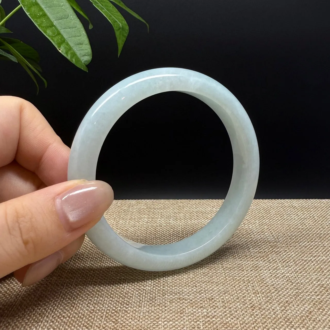 Genuine Burmese Green Jade Jadeite Bangle Bracelet ( 60.5mm )