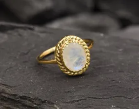 Gold Moonstone Ring - Rainbow Moonstone Ring - White Vintage Ring