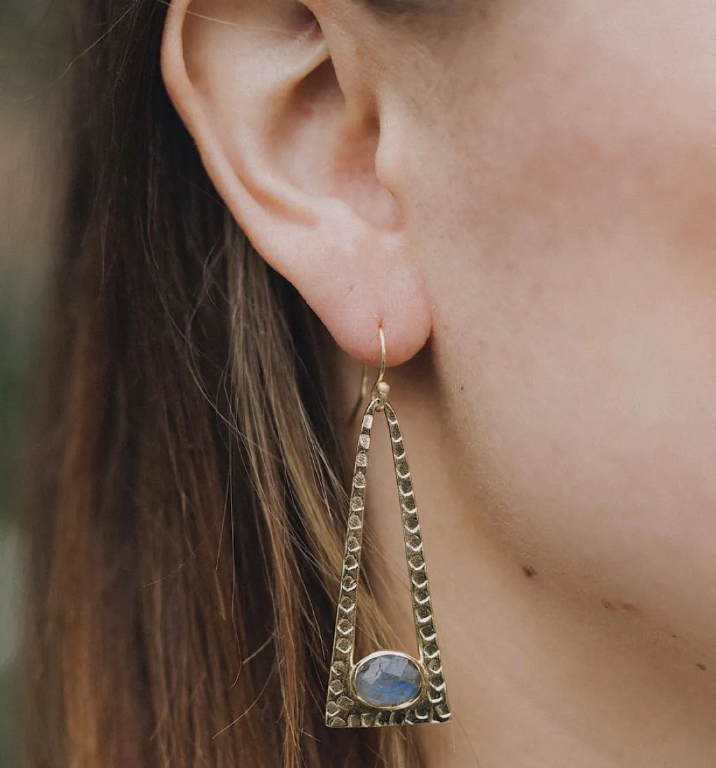 Joya Laine Moonstone Drop Earrings