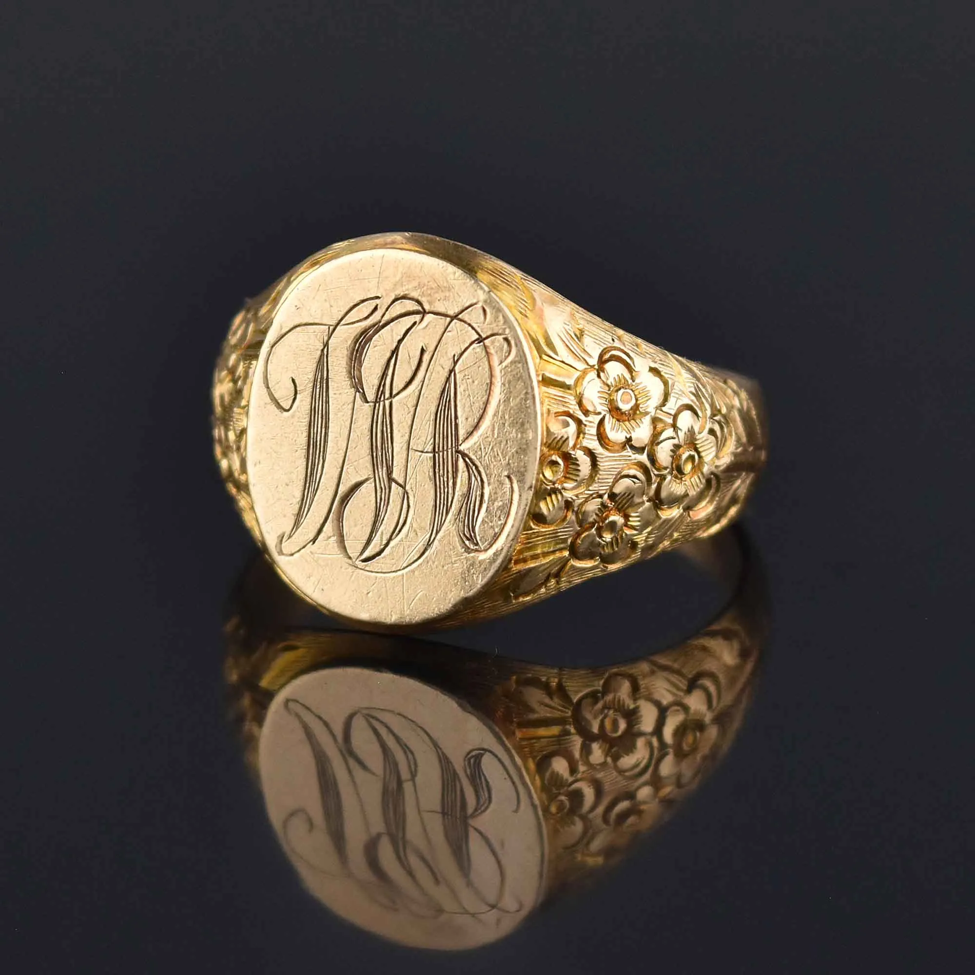 Mens Edwardian Gold Signet Ring, Forget Me Not Engraved