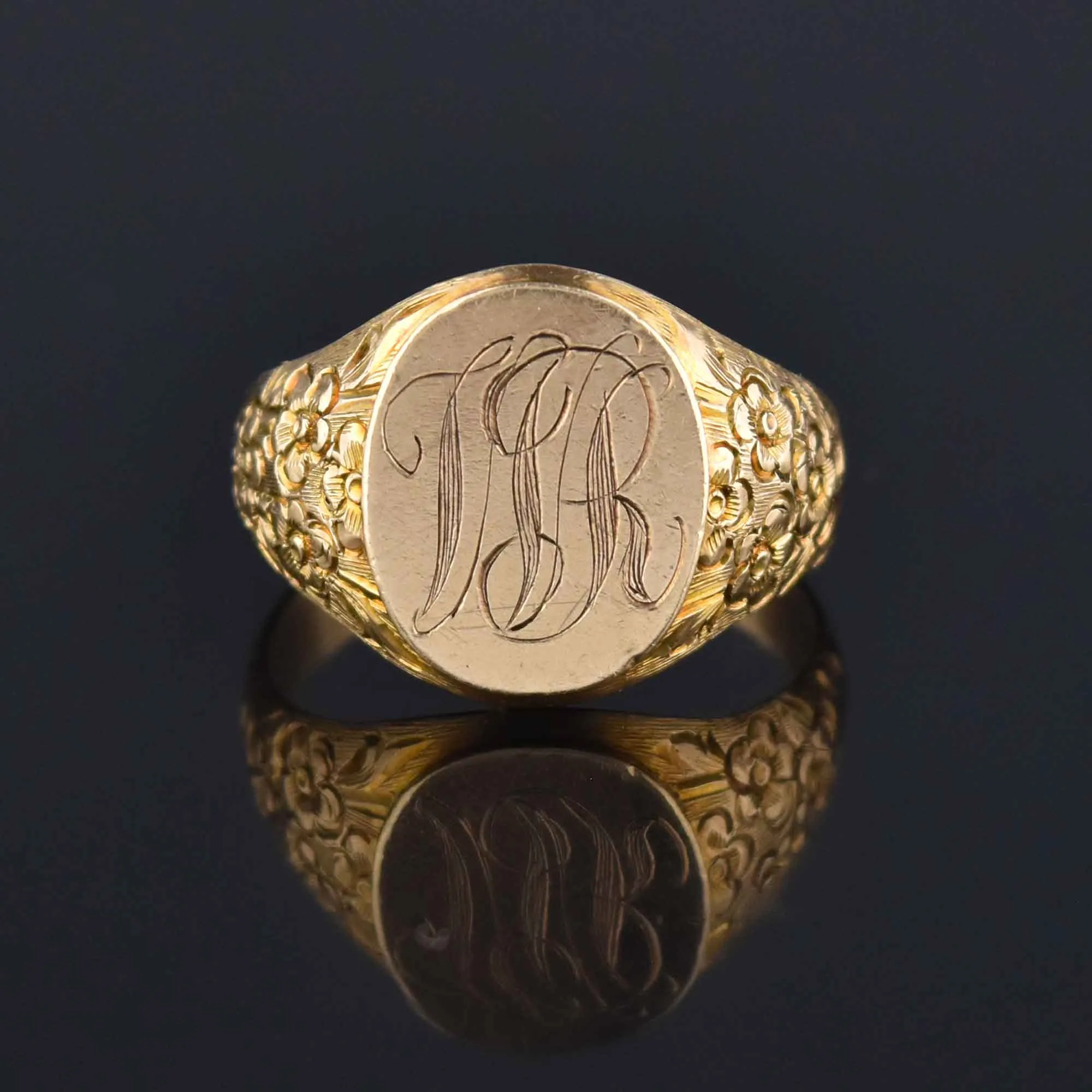 Mens Edwardian Gold Signet Ring, Forget Me Not Engraved