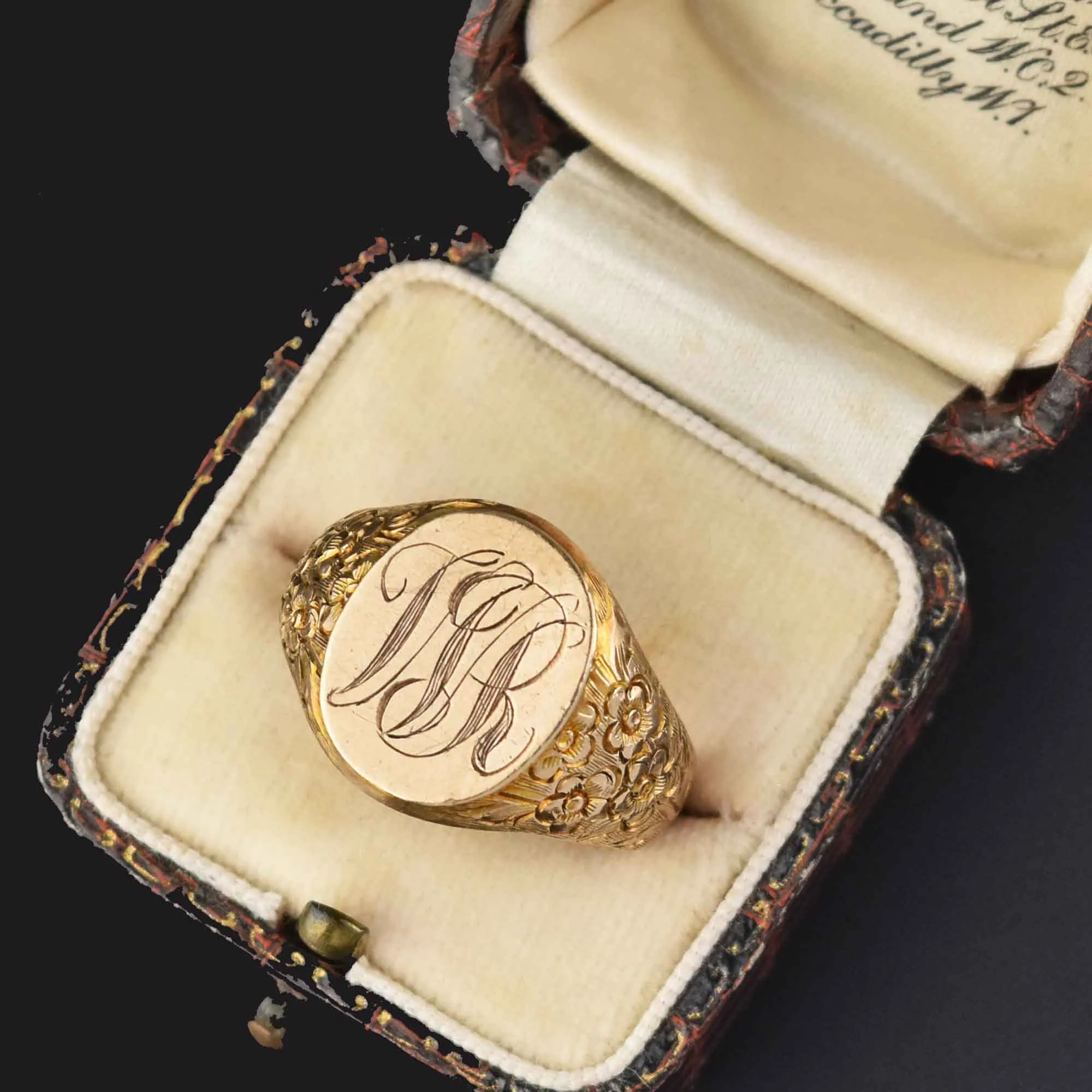 Mens Edwardian Gold Signet Ring, Forget Me Not Engraved