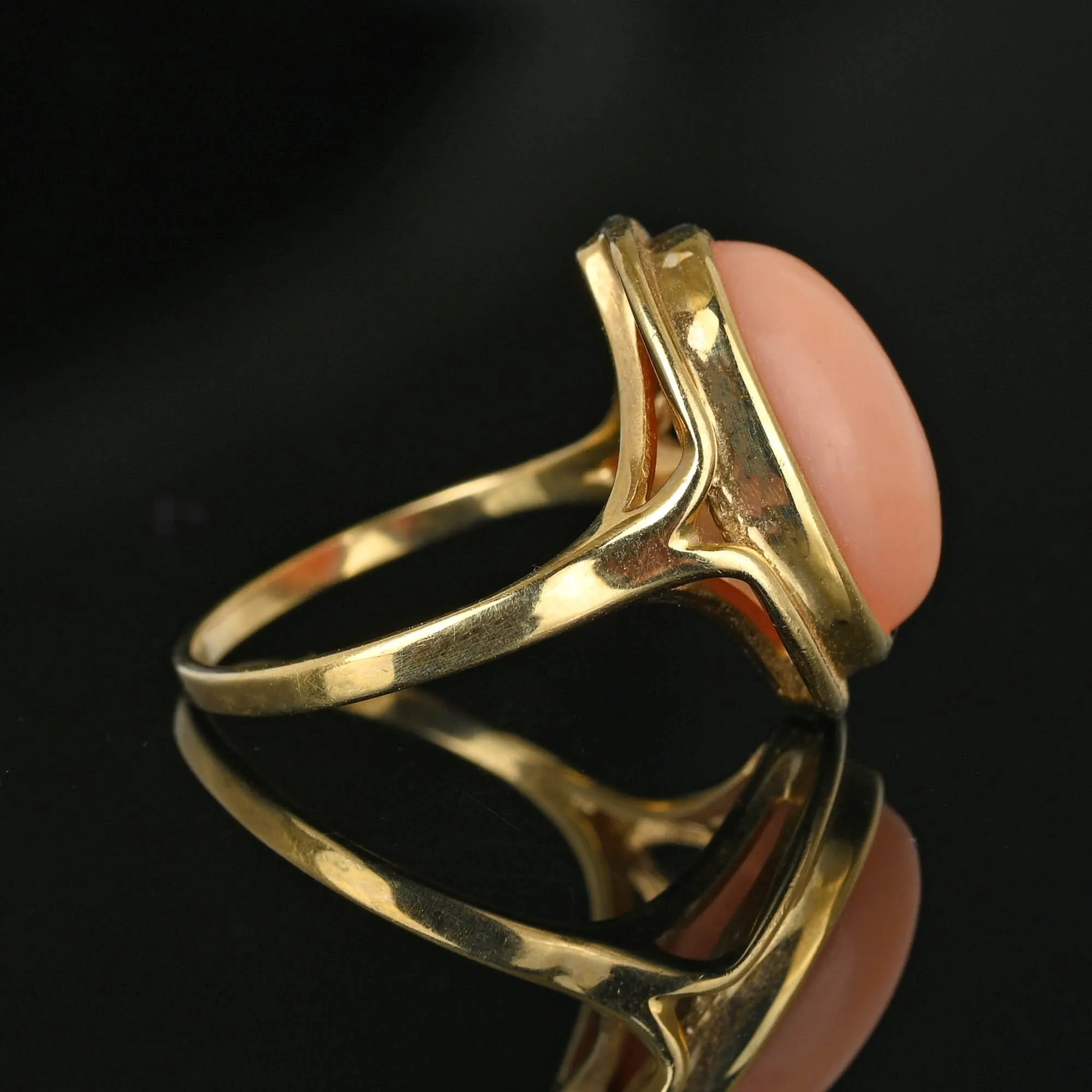 Mid Century Cabochon Salmon Coral Ring in 14K Gold