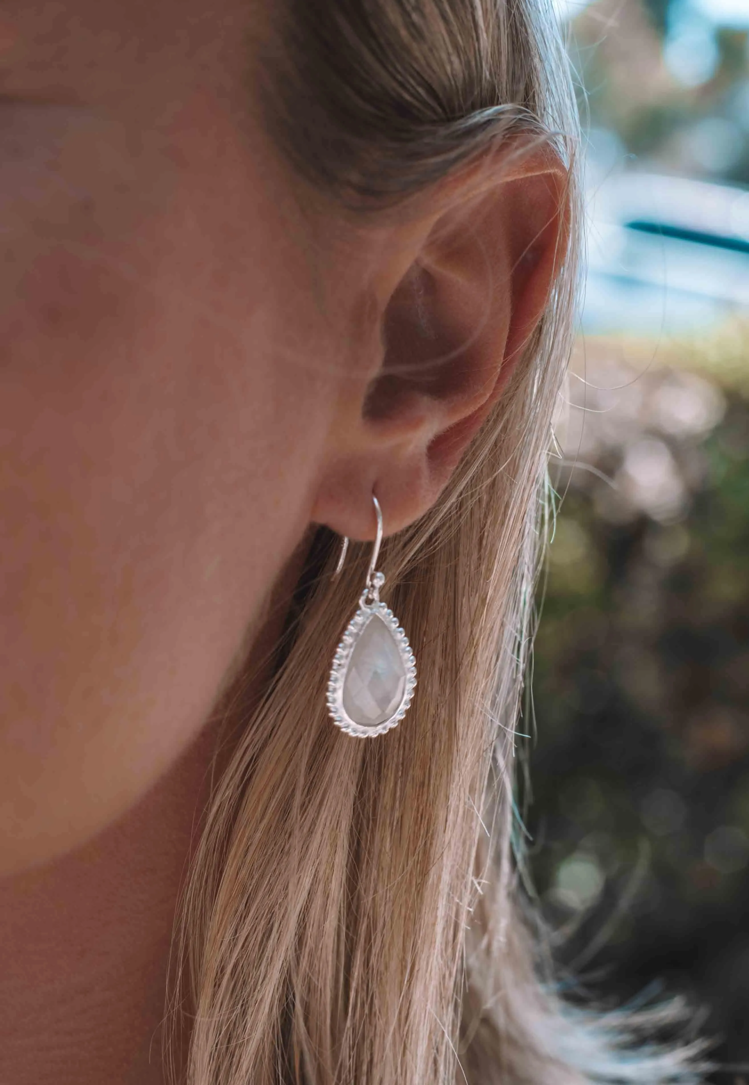 Moonstone Earrings ~ Sterling Silver 925 ~ ME195