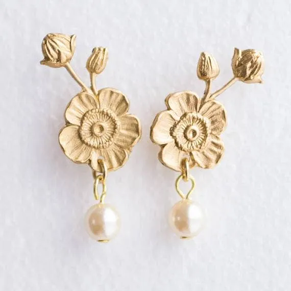 Nest Pretty Things | Large Flower And Pearl Stud Earrings