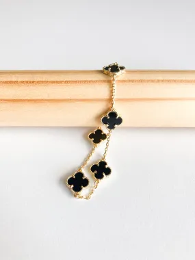 Onyx Small Quatrefoil Bracelet in Gold