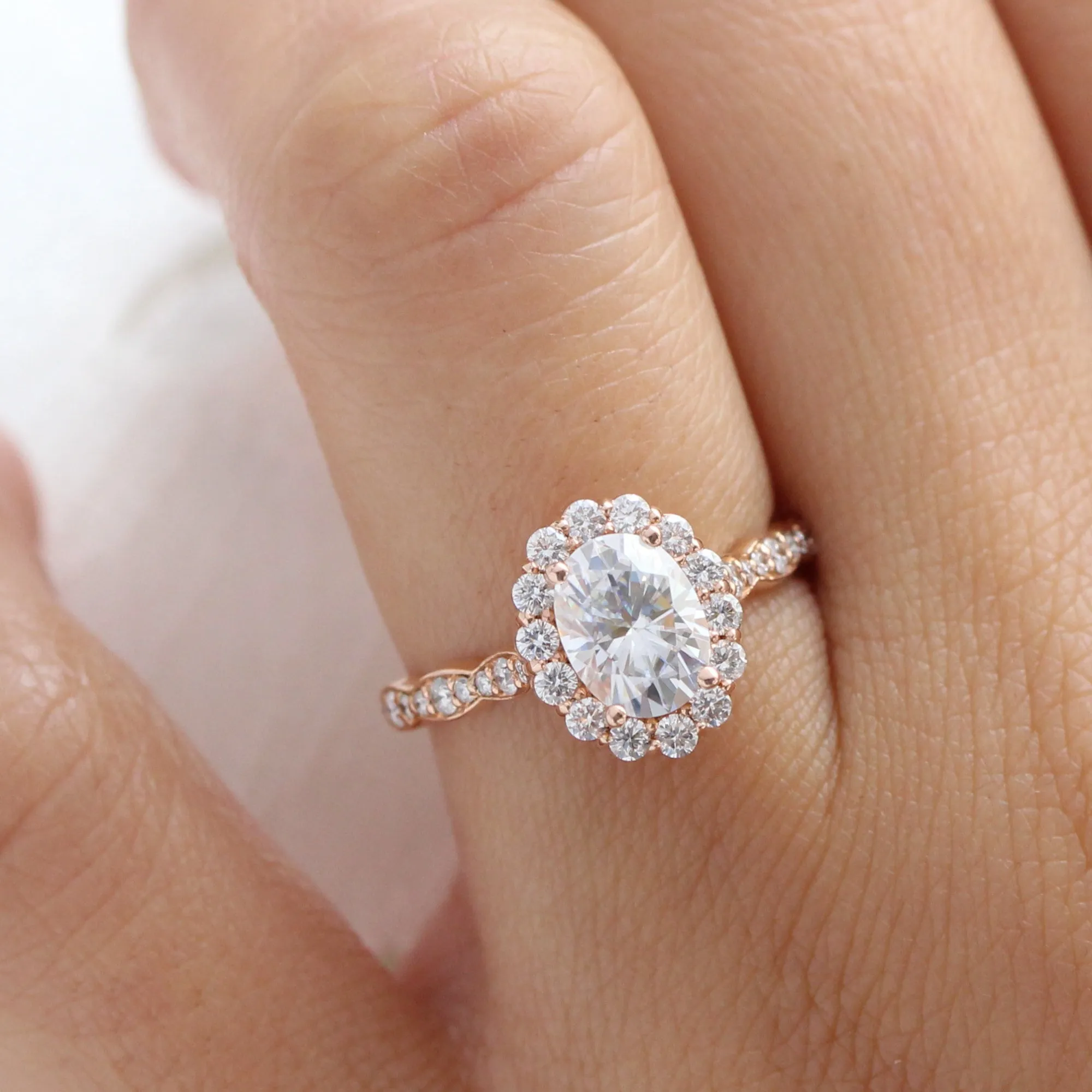 Oval Moissanite Engagement Ring in Luna Halo Diamond Scalloped Band