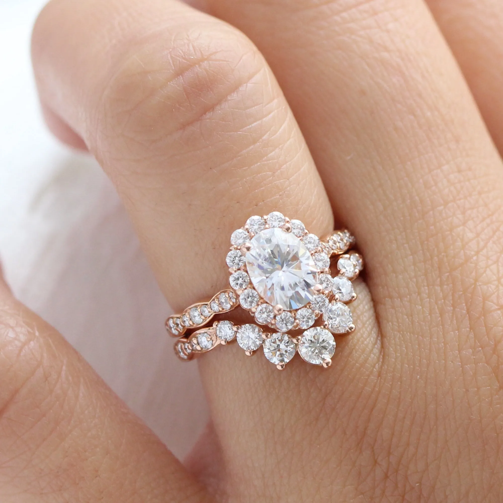 Oval Moissanite Engagement Ring in Luna Halo Diamond Scalloped Band