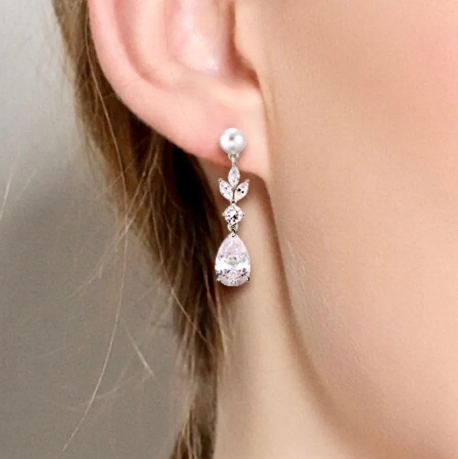 "Perla" - Pearl and Cubic Zirconia Bridal Earrings - Available in Silver, Rose Gold and Yellow Gold