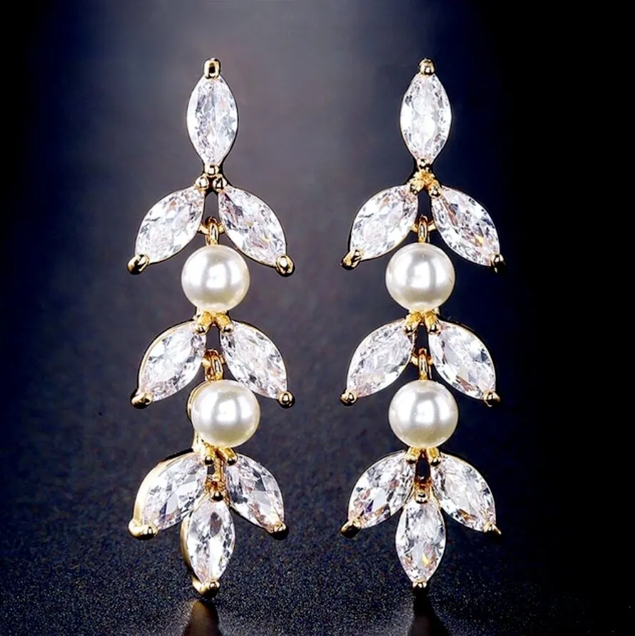 "Sadie" - Pearl Bridal Earrings - Available in Silver, Rose Gold and Yellow Gold