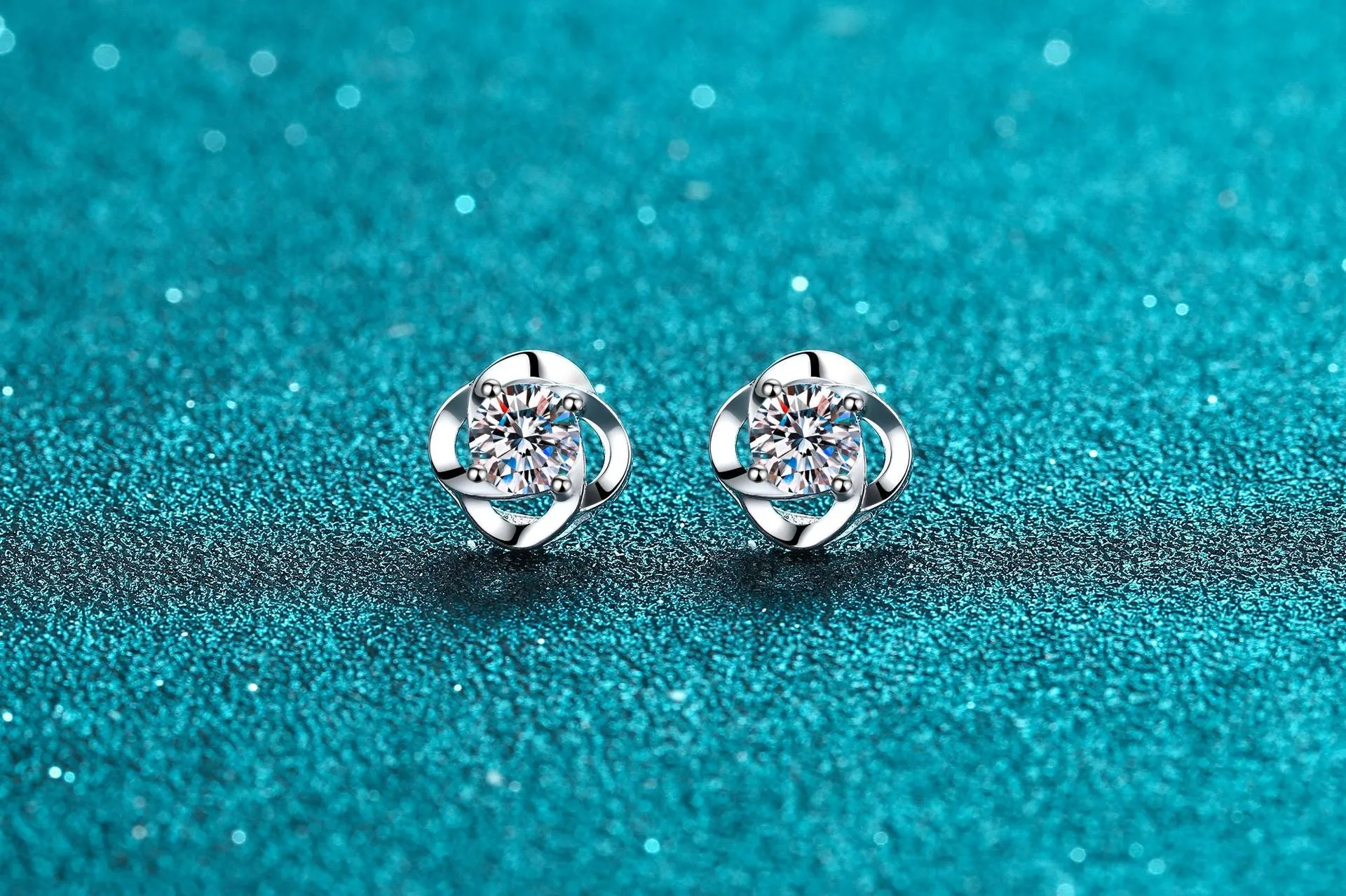 Silver Diamond Earrings VVS1 Lab Created Moissanite Stud Earrings 4 Prong Clover Flower Diamond Ear Studs