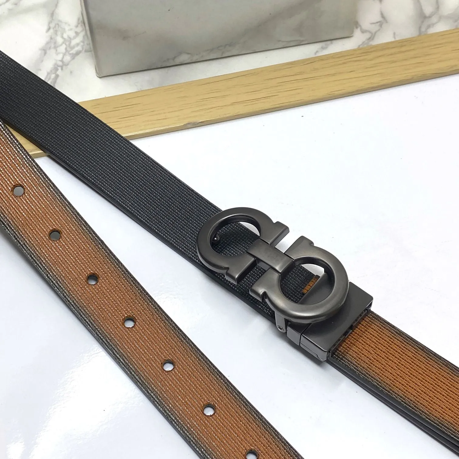 Trendy Small Design Reversible Strap Belt For Men-JonasParamount