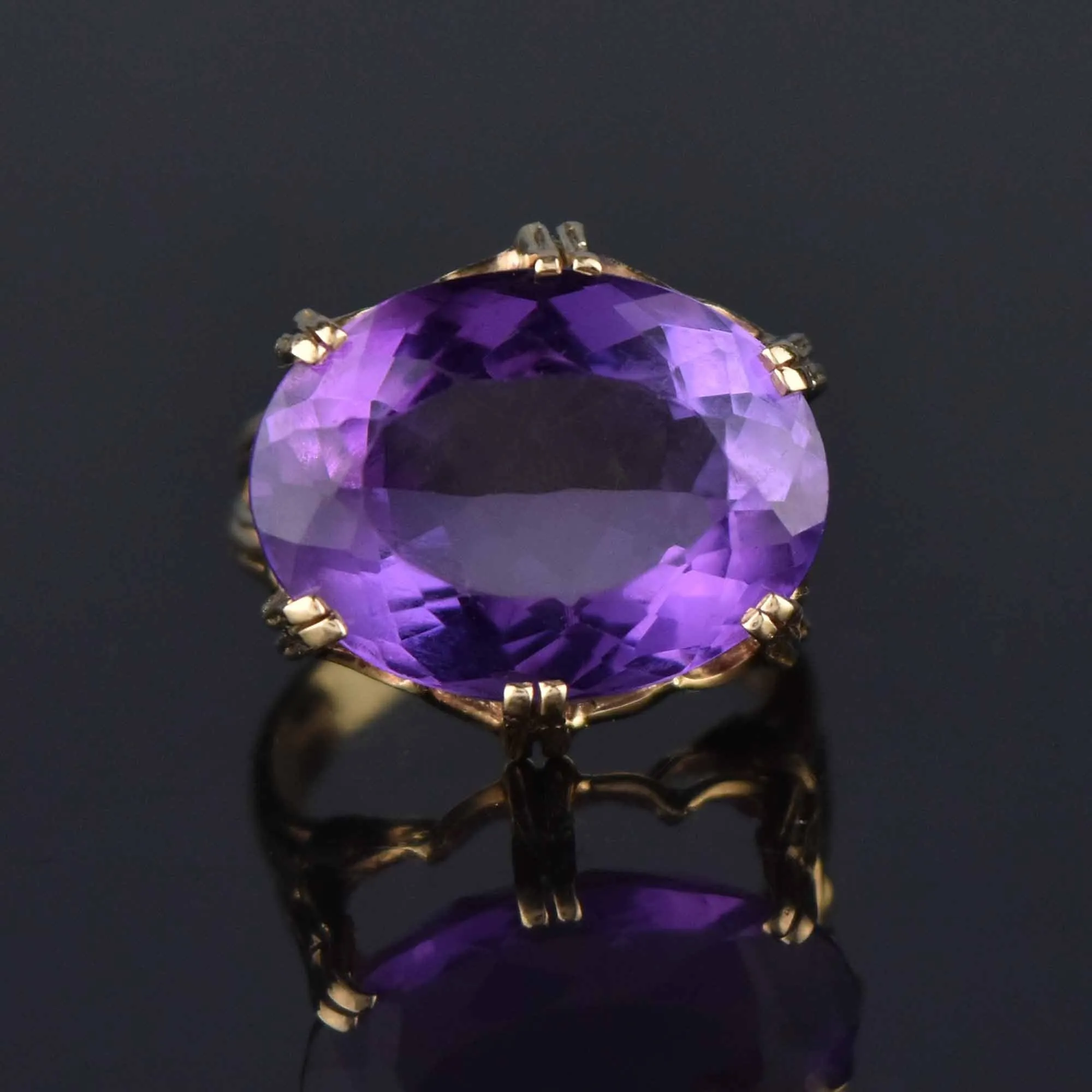 Vintage East West 12 CTW Amethyst Ring in 14K Gold